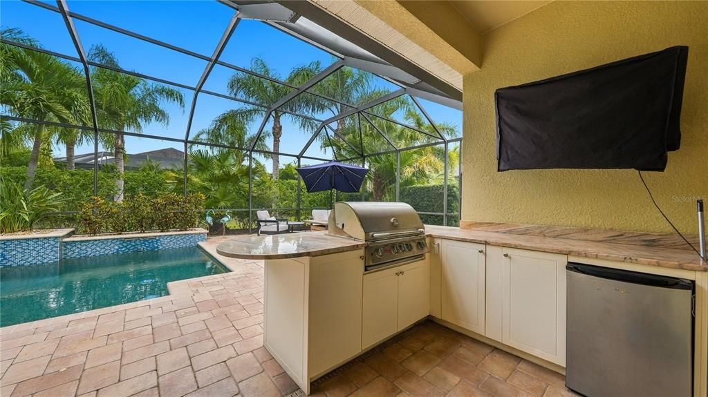 For Sale: $695,000 (4 beds, 3 baths, 2426 Square Feet)