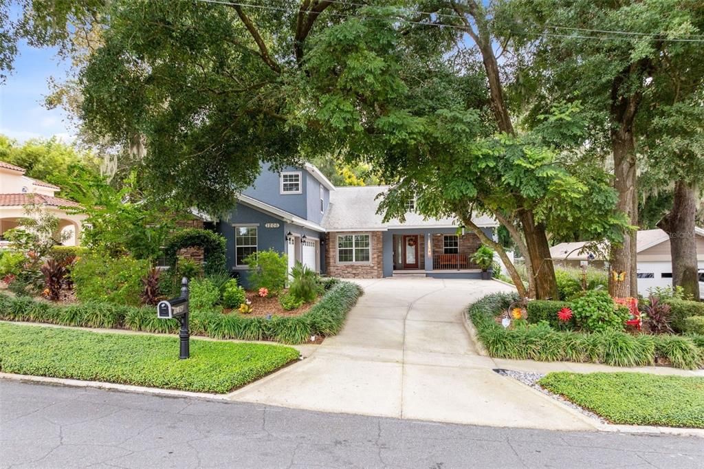En Venta: $875,000 (3 camas, 3 baños, 2807 Pies cuadrados)