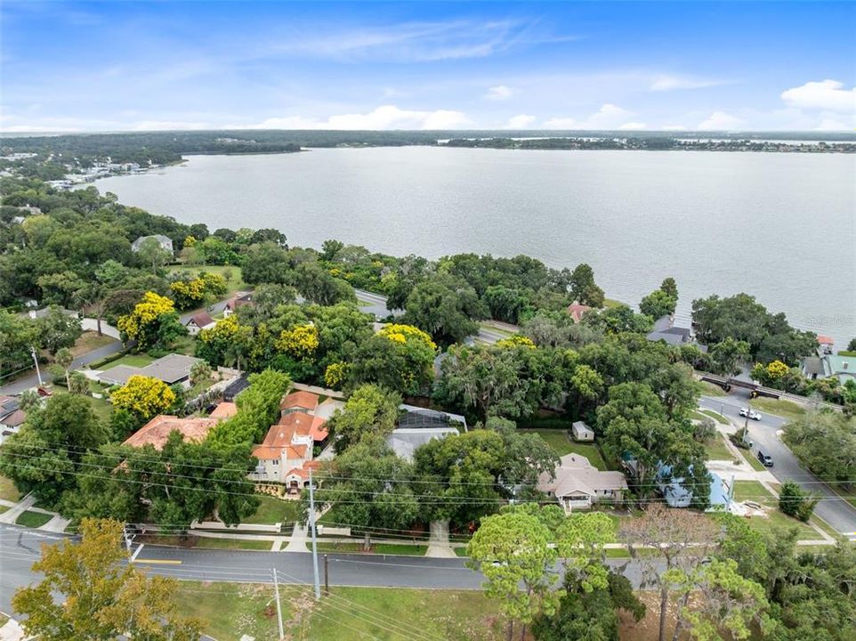 En Venta: $875,000 (3 camas, 3 baños, 2807 Pies cuadrados)