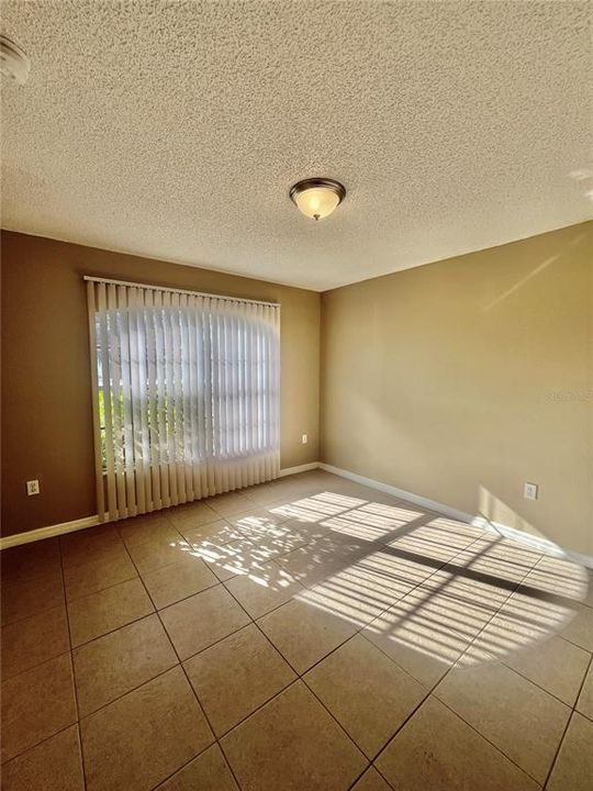For Rent: $1,925 (3 beds, 2 baths, 1789 Square Feet)