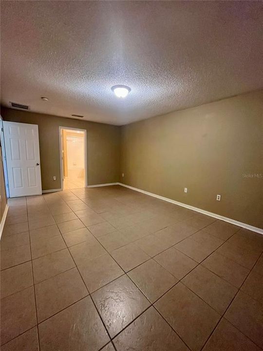 For Rent: $1,925 (3 beds, 2 baths, 1789 Square Feet)