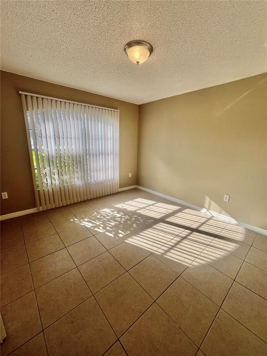 For Rent: $1,925 (3 beds, 2 baths, 1789 Square Feet)