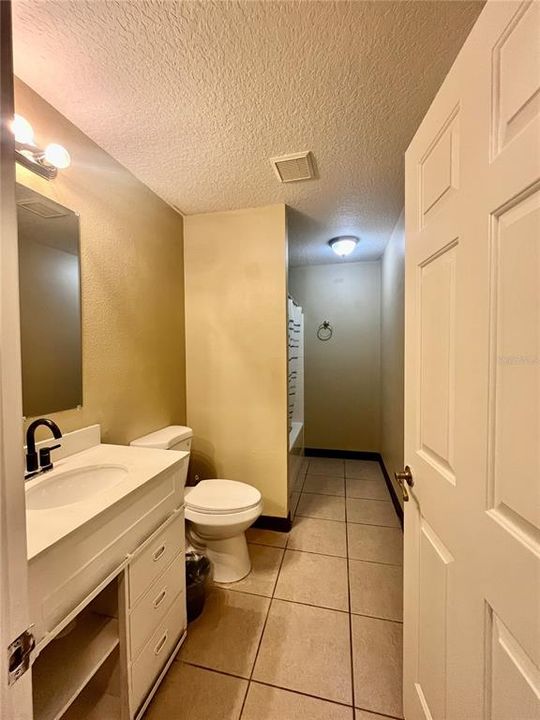 For Rent: $1,925 (3 beds, 2 baths, 1789 Square Feet)