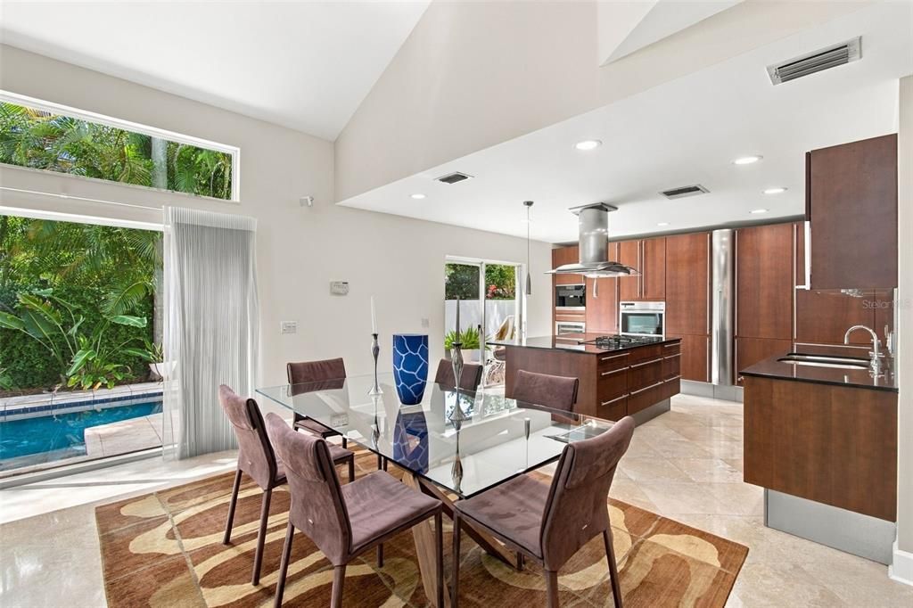 Active With Contract: $924,500 (3 beds, 3 baths, 2074 Square Feet)