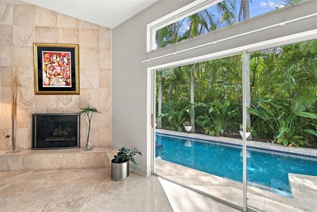 Active With Contract: $924,500 (3 beds, 3 baths, 2074 Square Feet)