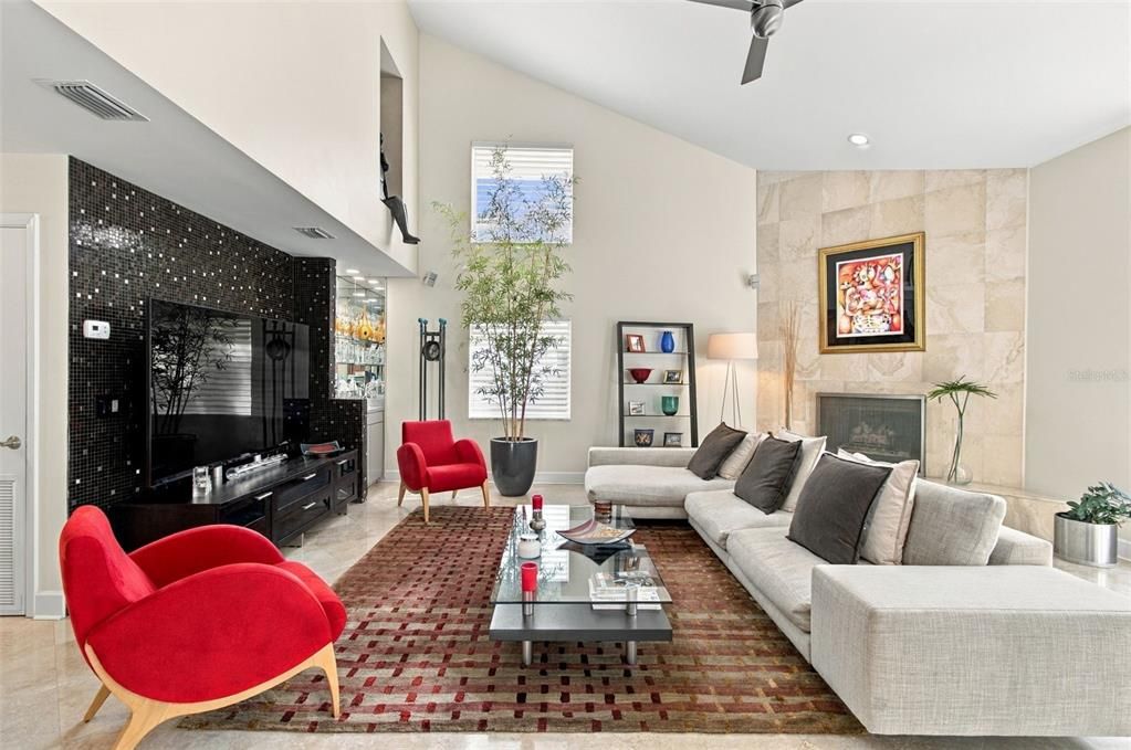 Active With Contract: $924,500 (3 beds, 3 baths, 2074 Square Feet)