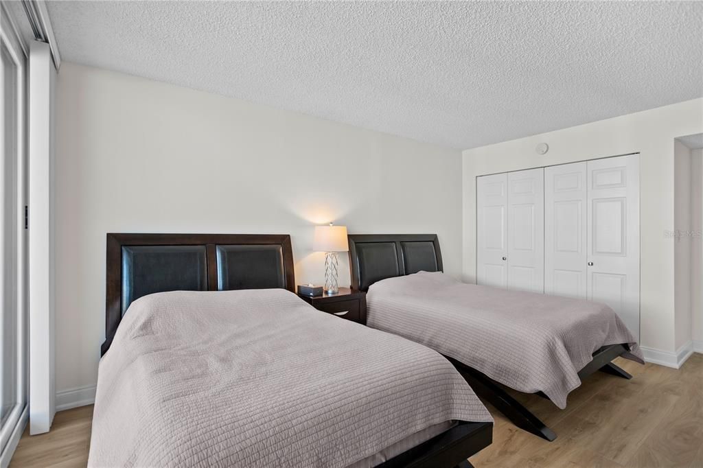 For Rent: $3,995 (2 beds, 2 baths, 1380 Square Feet)