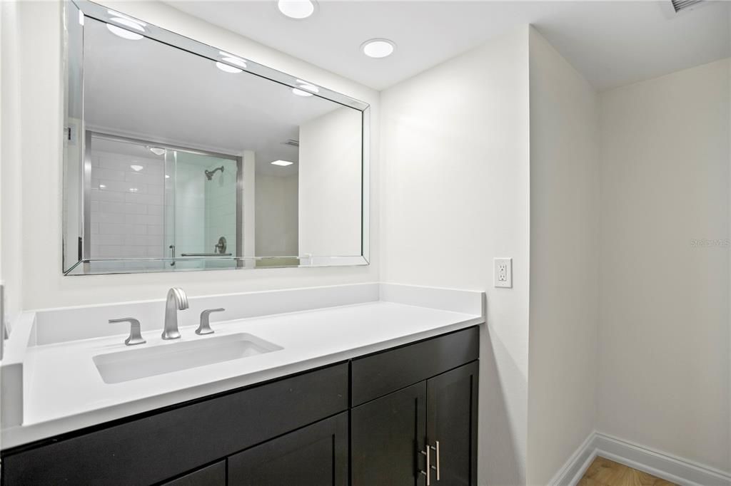 For Rent: $3,995 (2 beds, 2 baths, 1380 Square Feet)