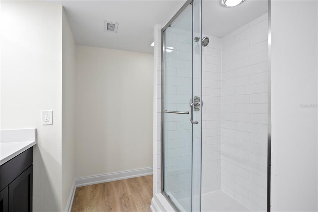 For Rent: $3,995 (2 beds, 2 baths, 1380 Square Feet)