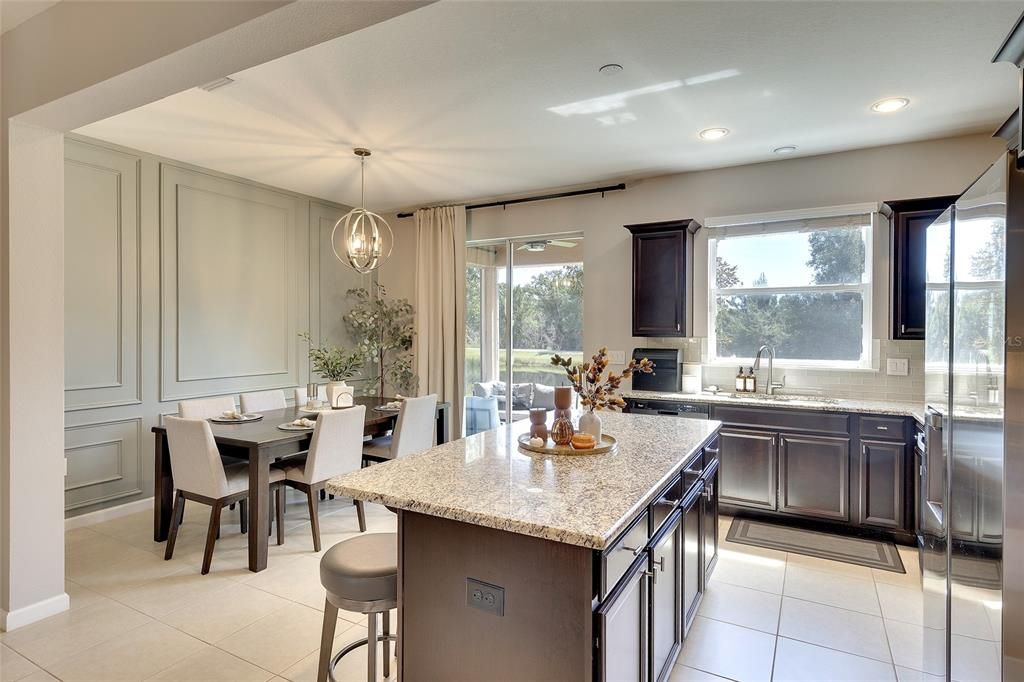 For Sale: $310,000 (3 beds, 2 baths, 1564 Square Feet)