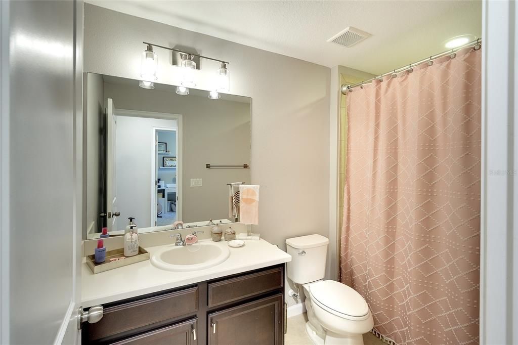 For Sale: $310,000 (3 beds, 2 baths, 1564 Square Feet)