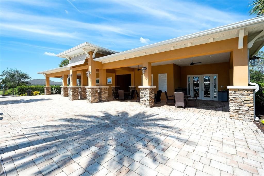 For Sale: $310,000 (3 beds, 2 baths, 1564 Square Feet)