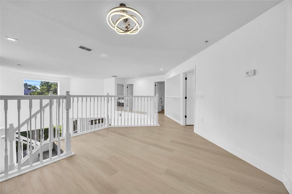 En Venta: $775,000 (5 camas, 4 baños, 3376 Pies cuadrados)
