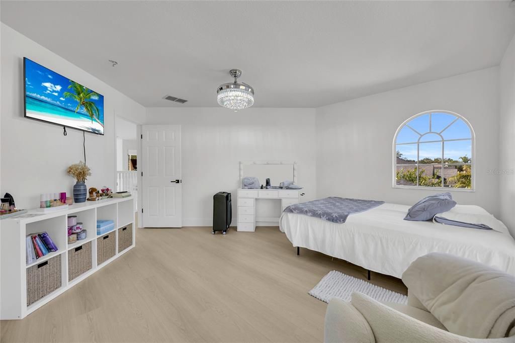 En Venta: $775,000 (5 camas, 4 baños, 3376 Pies cuadrados)