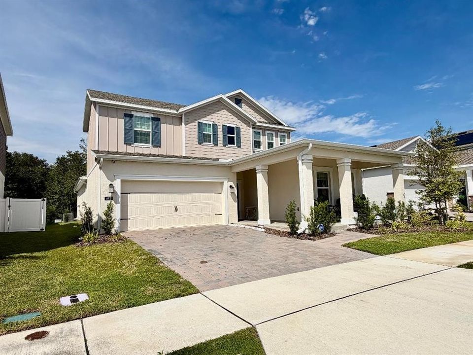 For Rent: $3,000 (3 beds, 3 baths, 2900 Square Feet)