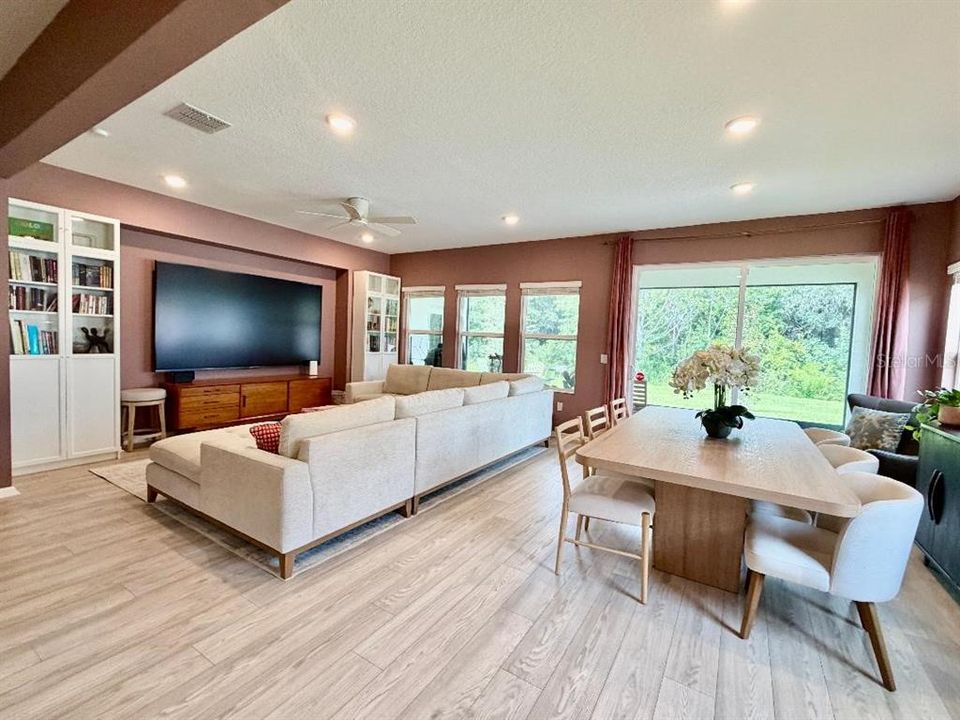 For Rent: $3,000 (3 beds, 3 baths, 2900 Square Feet)