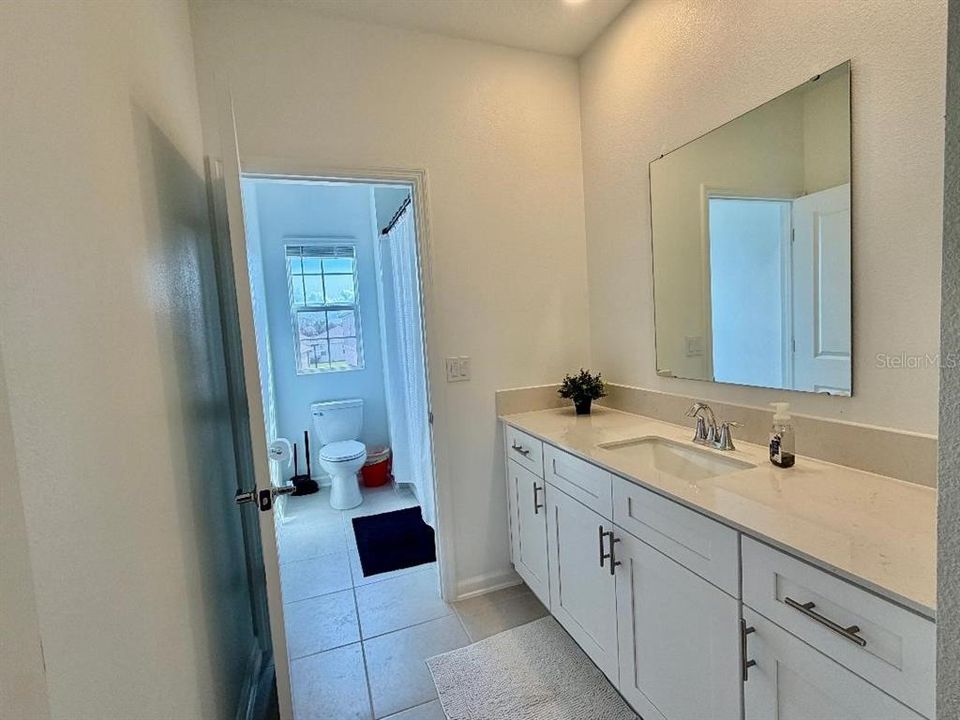 For Rent: $3,000 (3 beds, 3 baths, 2900 Square Feet)