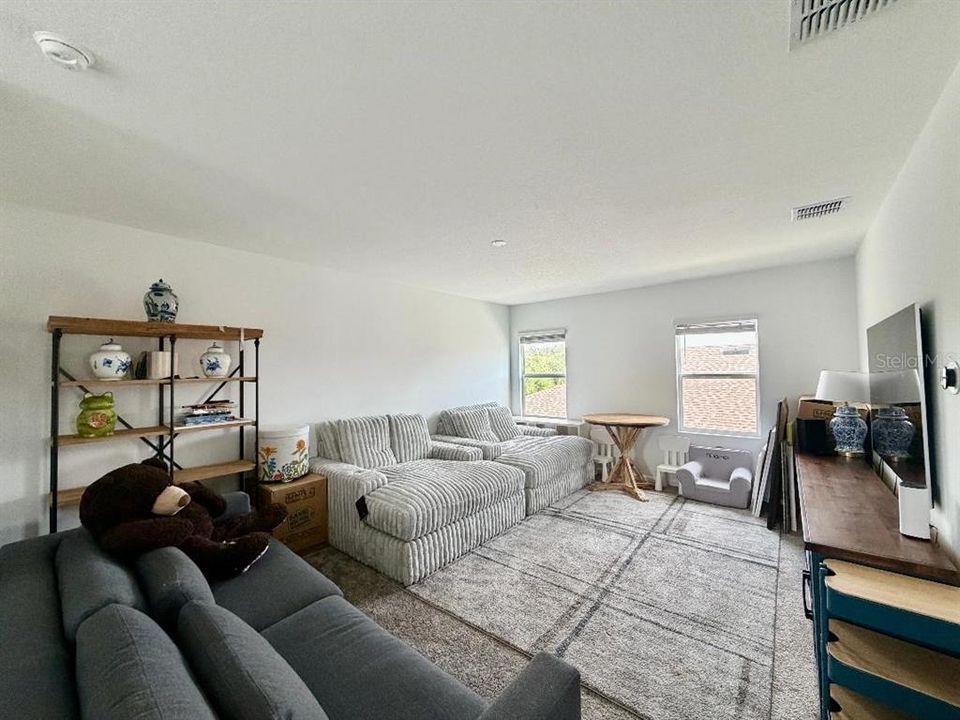 For Rent: $3,000 (3 beds, 3 baths, 2900 Square Feet)