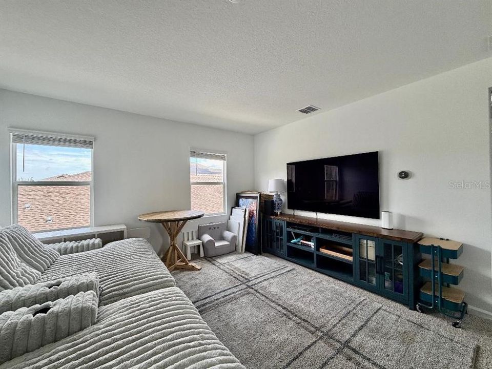For Rent: $3,000 (3 beds, 3 baths, 2900 Square Feet)
