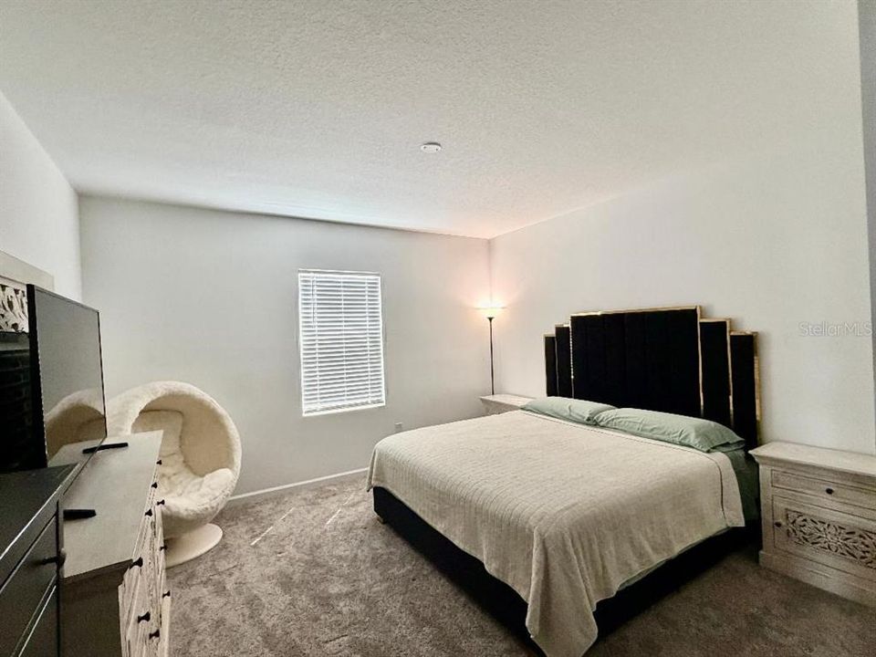 For Rent: $3,000 (3 beds, 3 baths, 2900 Square Feet)