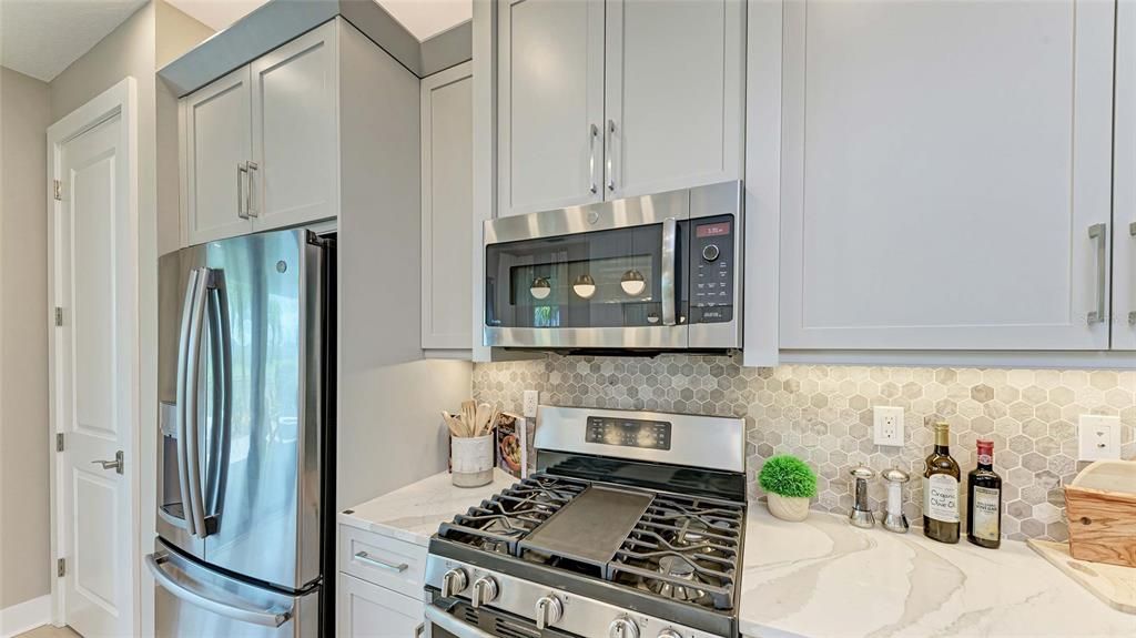 For Sale: $526,990 (2 beds, 2 baths, 1856 Square Feet)