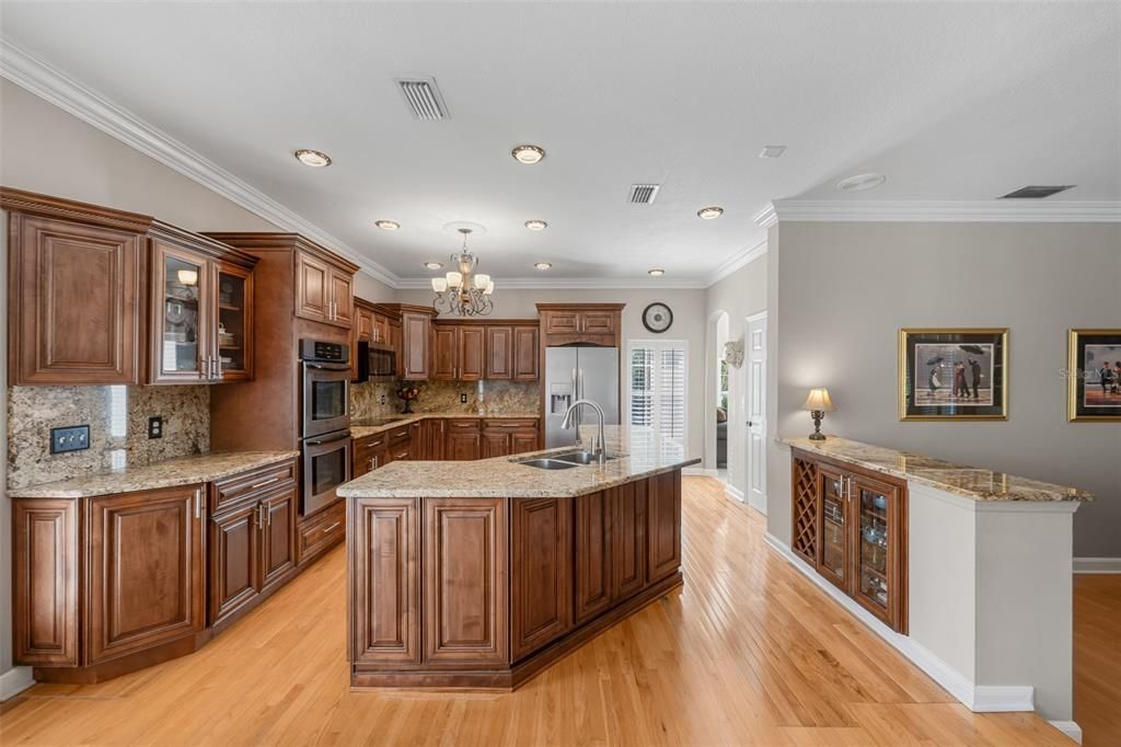 For Sale: $1,330,000 (4 beds, 2 baths, 2703 Square Feet)