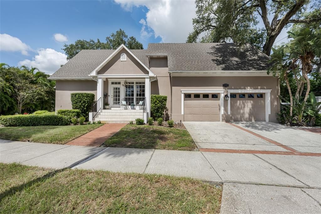 For Sale: $1,330,000 (4 beds, 2 baths, 2703 Square Feet)