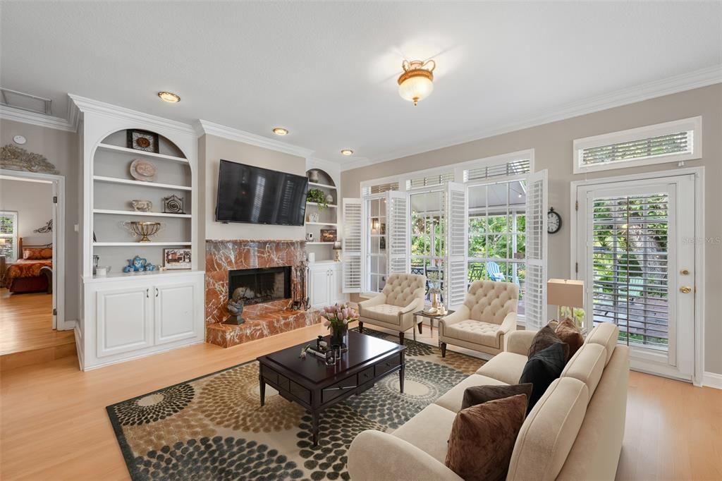 For Sale: $1,330,000 (4 beds, 2 baths, 2703 Square Feet)