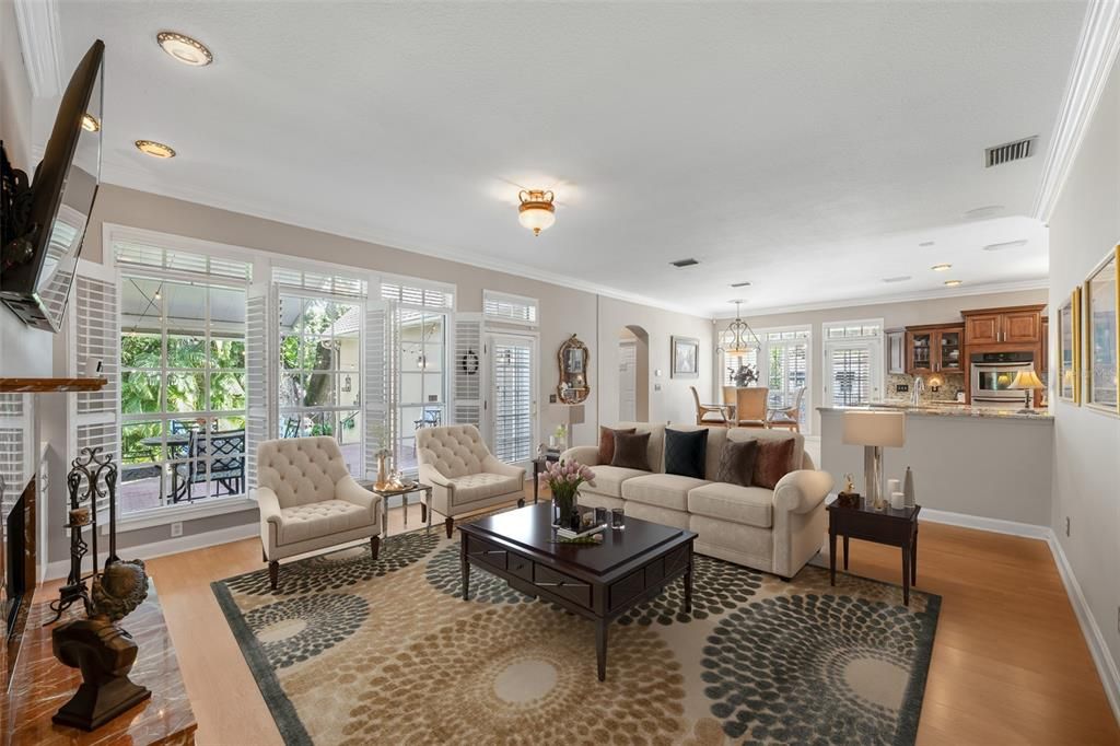 For Sale: $1,330,000 (4 beds, 2 baths, 2703 Square Feet)