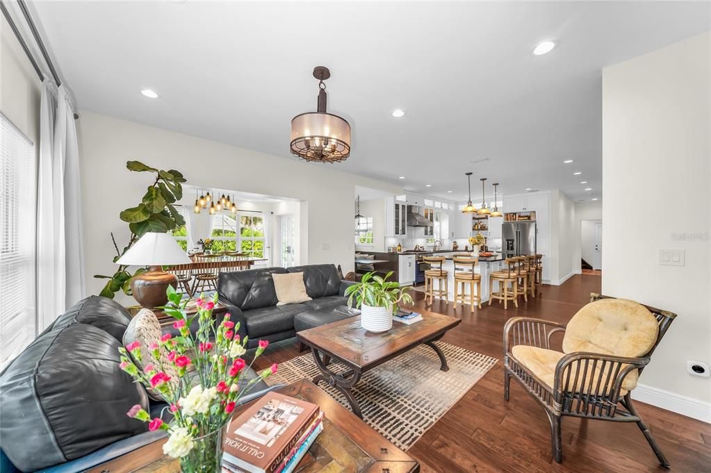 For Sale: $2,695,000 (5 beds, 5 baths, 3977 Square Feet)
