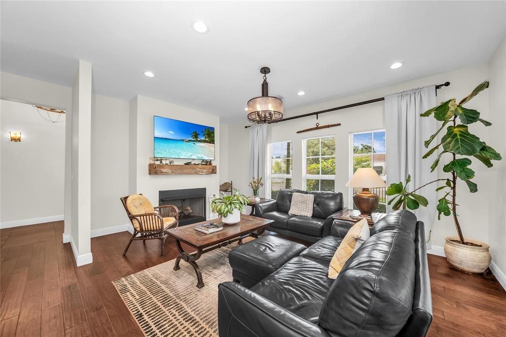 For Sale: $2,695,000 (5 beds, 5 baths, 3977 Square Feet)