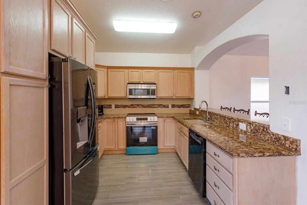 For Sale: $415,000 (2 beds, 2 baths, 1435 Square Feet)