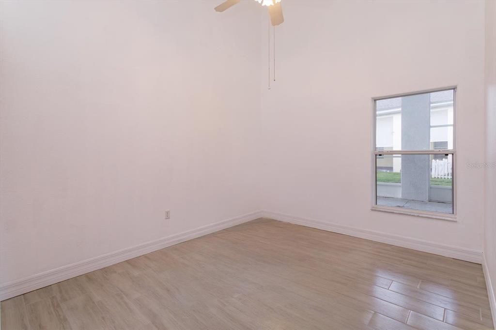 For Sale: $415,000 (2 beds, 2 baths, 1435 Square Feet)