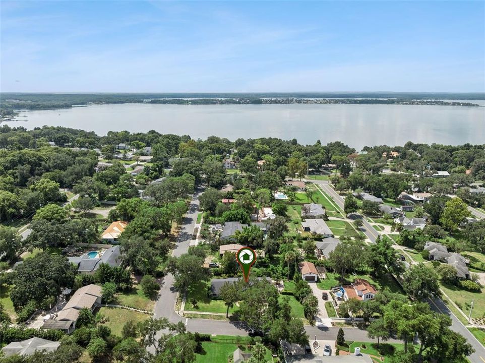 En Venta: $599,000 (3 camas, 3 baños, 1755 Pies cuadrados)