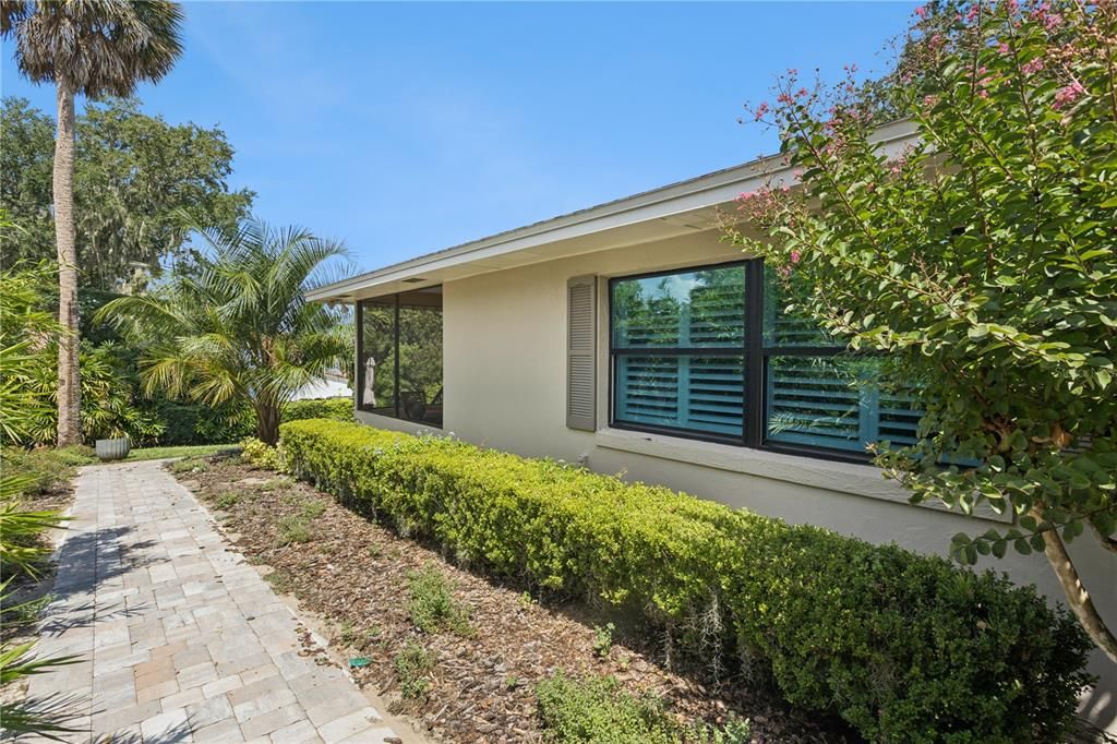 En Venta: $599,000 (3 camas, 3 baños, 1755 Pies cuadrados)