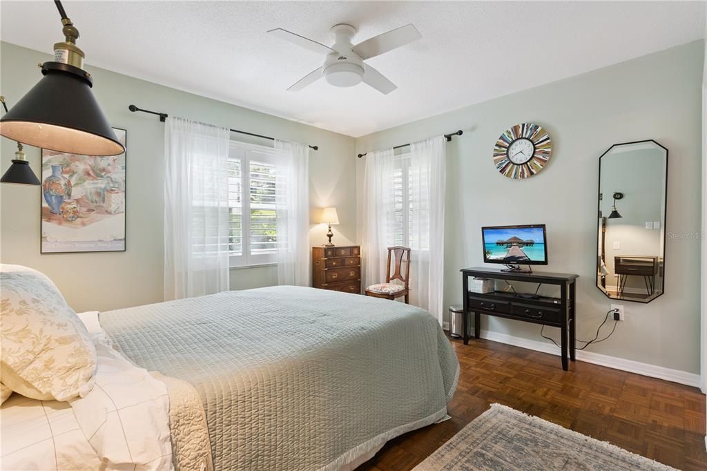 En Venta: $599,000 (3 camas, 3 baños, 1755 Pies cuadrados)