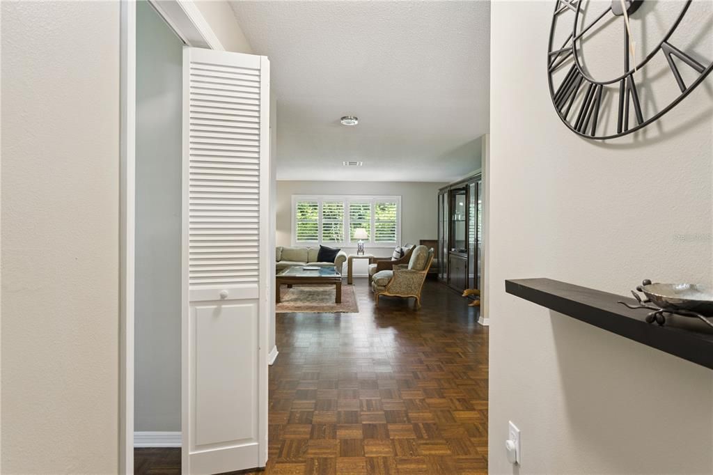 En Venta: $599,000 (3 camas, 3 baños, 1755 Pies cuadrados)