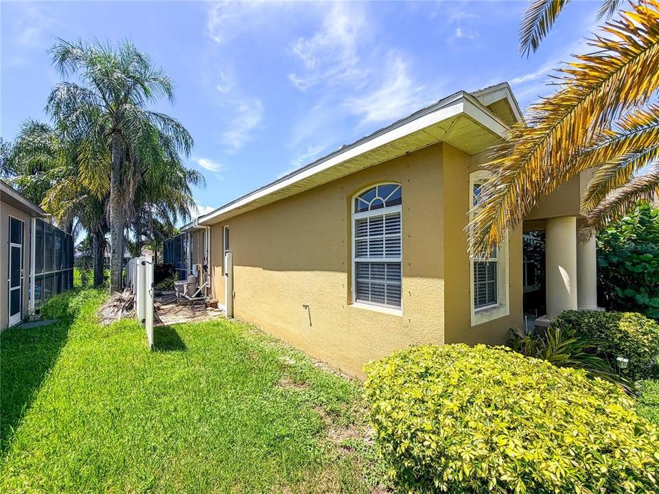 For Sale: $359,900 (3 beds, 2 baths, 1677 Square Feet)