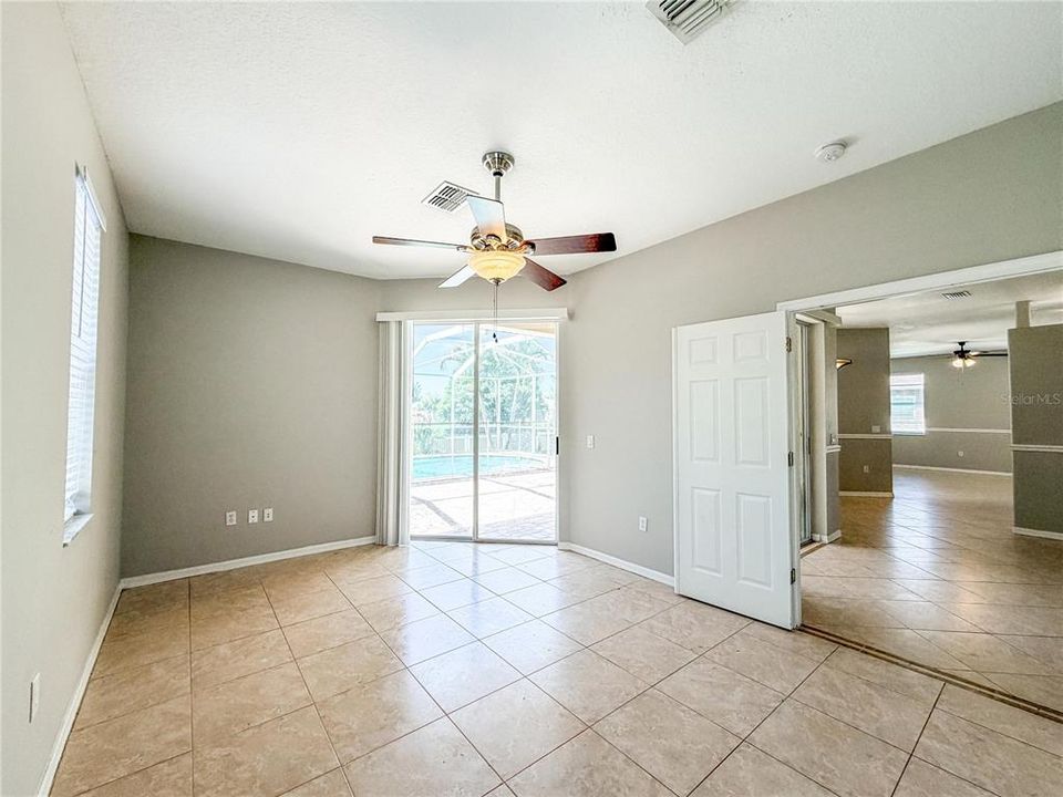 For Sale: $359,900 (3 beds, 2 baths, 1677 Square Feet)