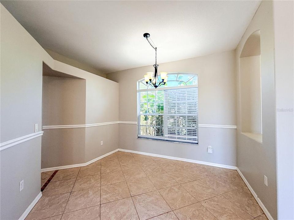 For Sale: $359,900 (3 beds, 2 baths, 1677 Square Feet)