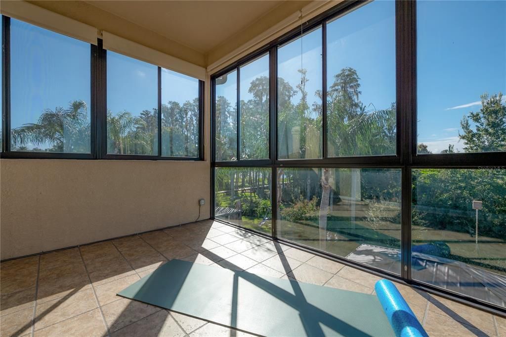 En Venta: $1,295,000 (5 camas, 5 baños, 4922 Pies cuadrados)