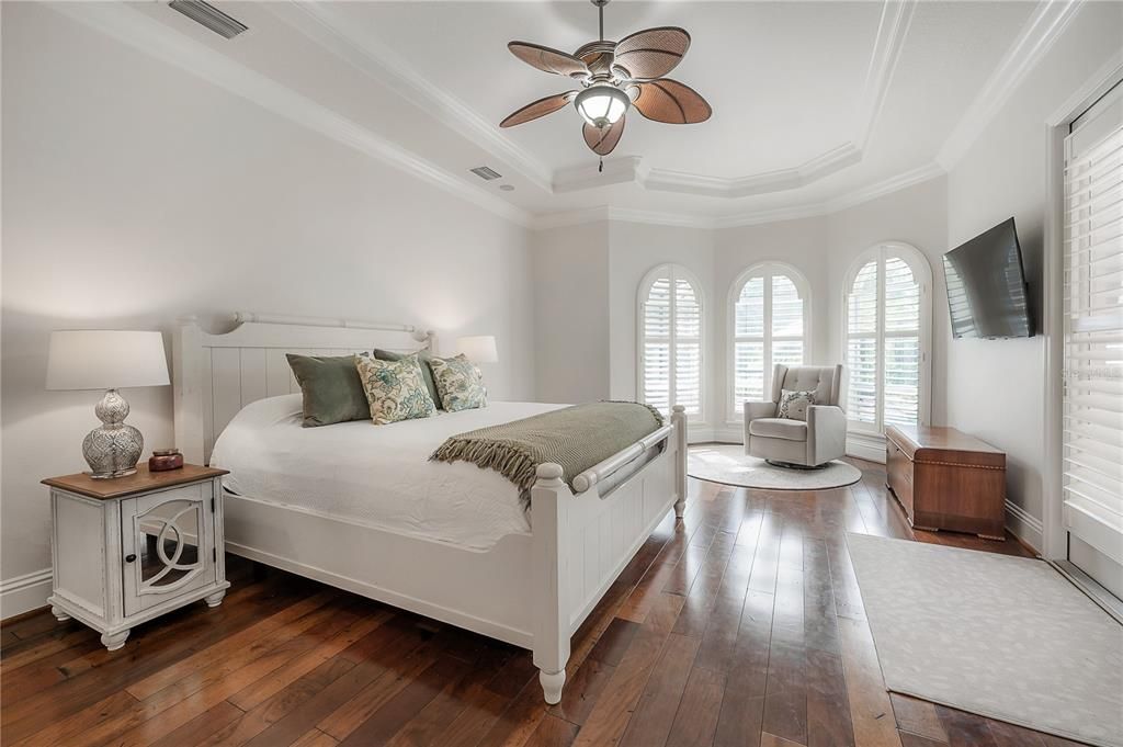 En Venta: $1,295,000 (5 camas, 5 baños, 4922 Pies cuadrados)