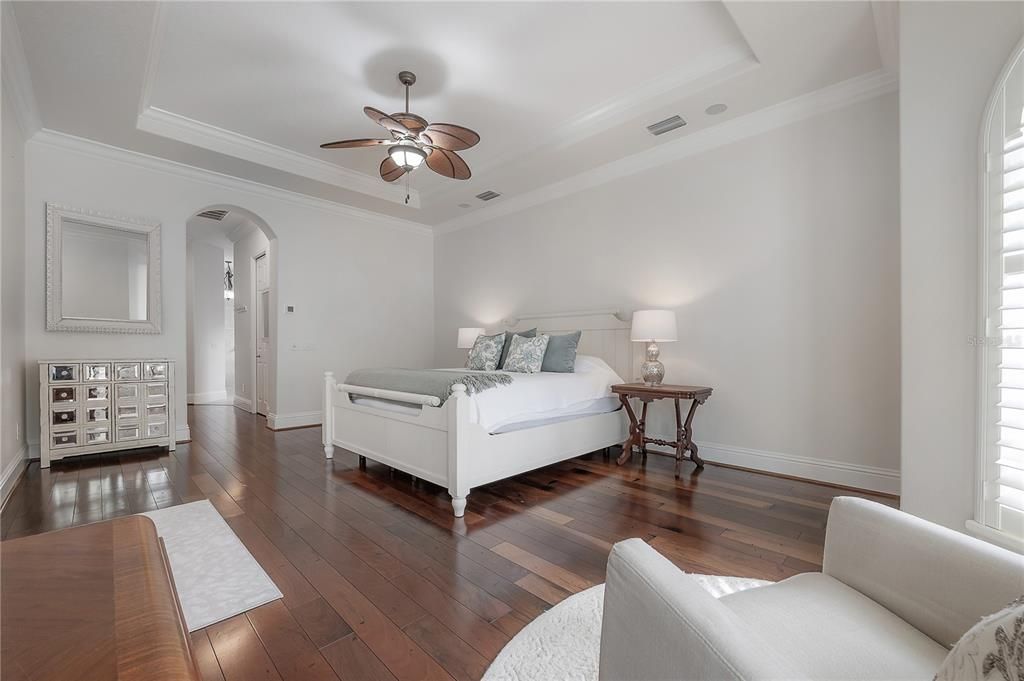 En Venta: $1,295,000 (5 camas, 5 baños, 4922 Pies cuadrados)
