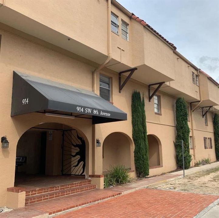 En Venta: $95,000 (2 camas, 2 baños, 972 Pies cuadrados)