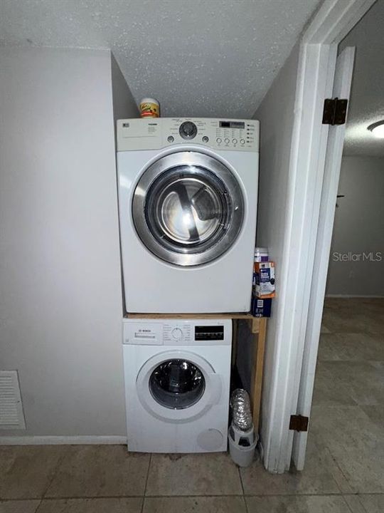 En Venta: $95,000 (2 camas, 2 baños, 972 Pies cuadrados)