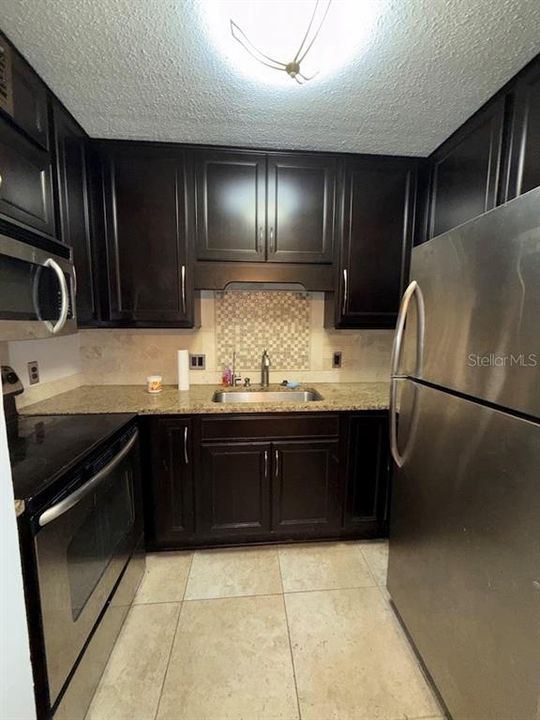 En Venta: $95,000 (2 camas, 2 baños, 972 Pies cuadrados)