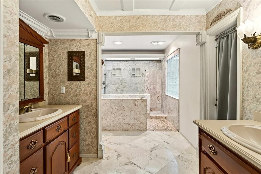 Active With Contract: $698,000 (3 beds, 2 baths, 2245 Square Feet)