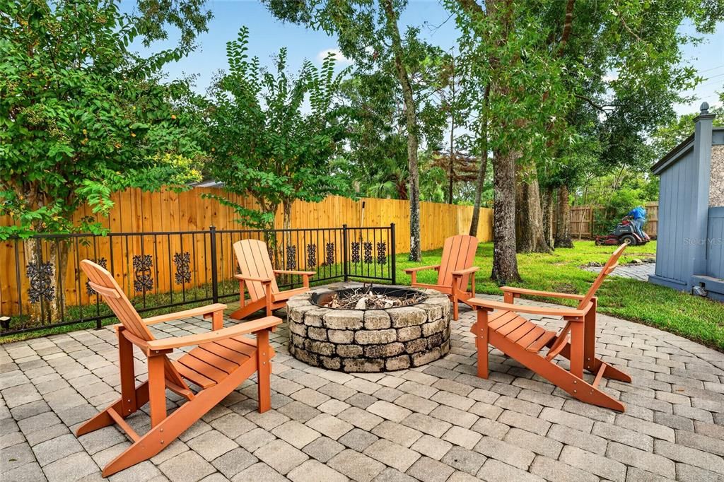Active With Contract: $698,000 (3 beds, 2 baths, 2245 Square Feet)