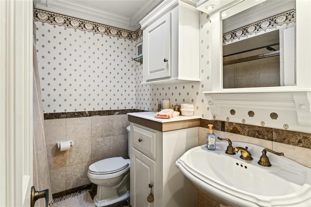 Active With Contract: $698,000 (3 beds, 2 baths, 2245 Square Feet)