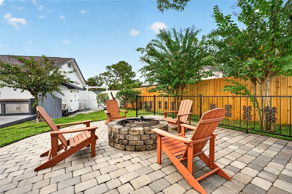 Active With Contract: $698,000 (3 beds, 2 baths, 2245 Square Feet)